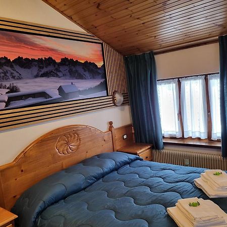 Albergo Meuble Tarandan Forni di Sopra Buitenkant foto