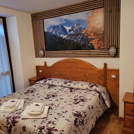 Albergo Meuble Tarandan Forni di Sopra Buitenkant foto