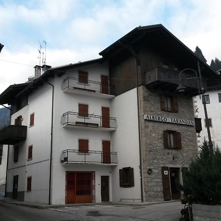 Albergo Meuble Tarandan Forni di Sopra Buitenkant foto