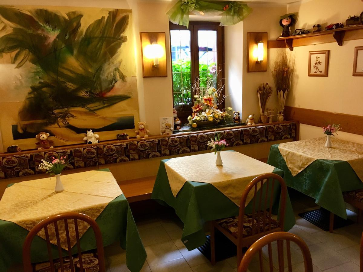 Albergo Meuble Tarandan Forni di Sopra Buitenkant foto