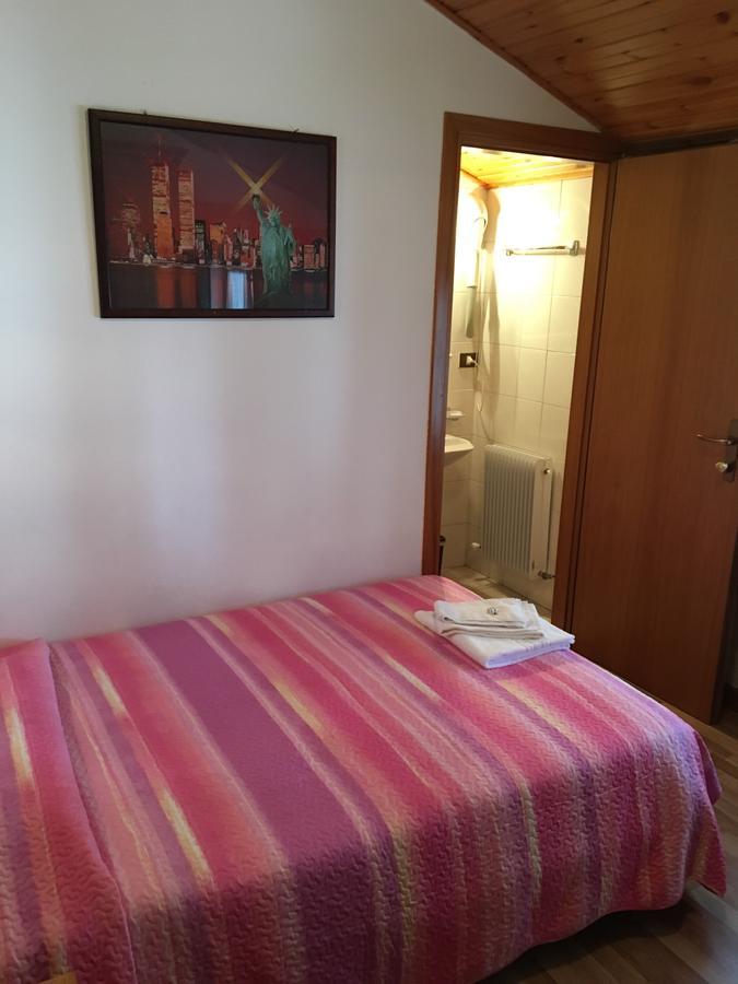 Albergo Meuble Tarandan Forni di Sopra Buitenkant foto